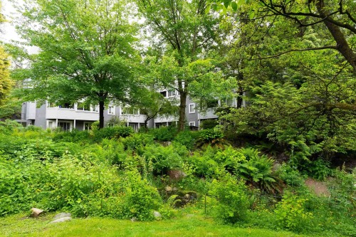 402-9880 Manchester Drive, Burnaby, BC 