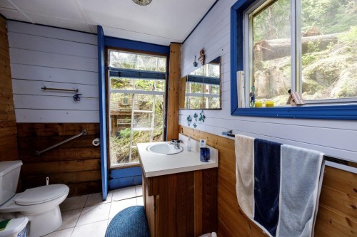 11 East Of Croker Island, North Vancouver, BC 