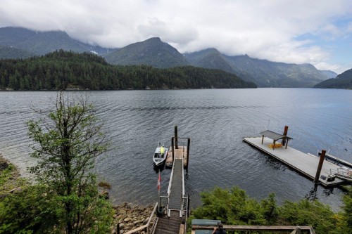 11 East Of Croker Island, North Vancouver, BC 