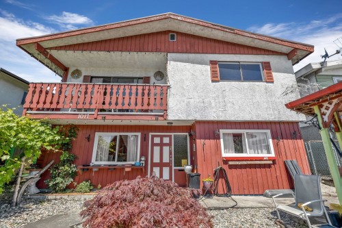 1017 Marine Drive Se, Vancouver, BC 