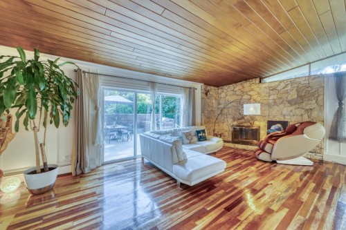 990 Kinsac Street, Coquitlam, BC 