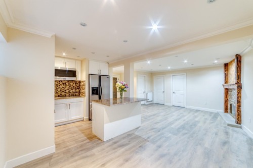 990 Kinsac Street, Coquitlam, BC 