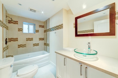 990 Kinsac Street, Coquitlam, BC 