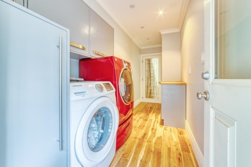 990 Kinsac Street, Coquitlam, BC 