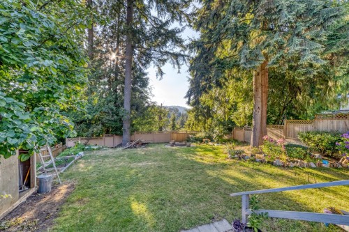 990 Kinsac Street, Coquitlam, BC 