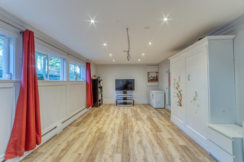 990 Kinsac Street, Coquitlam, BC 