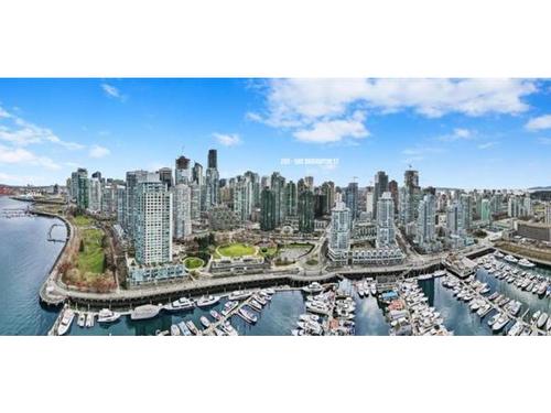 203-588 Broughton Street  Vancouver, BC V6G 3E3