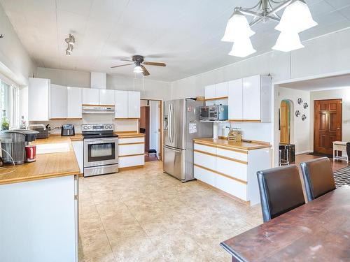 1106 A & B Gladwin Trail Road, Roberts Creek, BC 