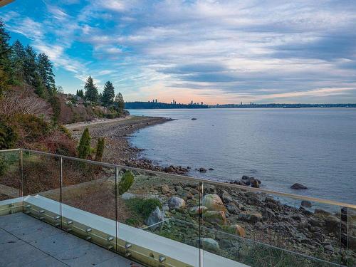 3008 Procter Avenue, West Vancouver, BC 