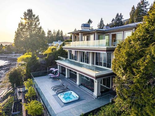 3008 Procter Avenue, West Vancouver, BC 