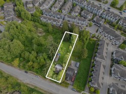 5021 Claude Avenue  Burnaby, BC V5E 2M3