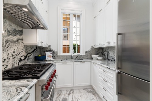 8083 Angus Drive, Vancouver, BC 