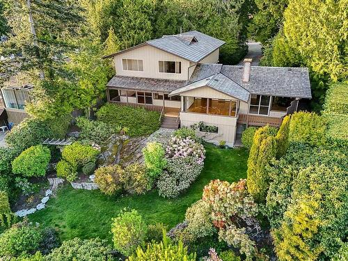 3898 Southridge Avenue, West Vancouver, BC 