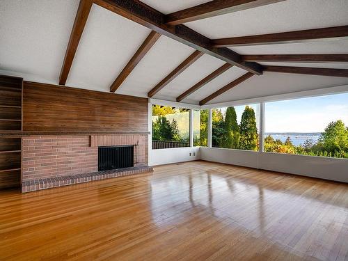 3898 Southridge Avenue, West Vancouver, BC 