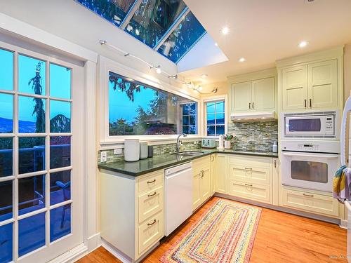 3981 11Th Avenue W, Vancouver, BC 