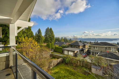 1460 Nelson Avenue, West Vancouver, BC 