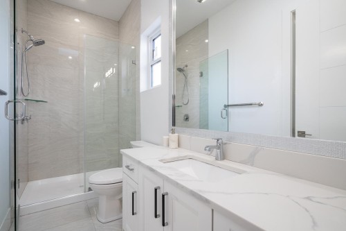 12080 Westminster Highway, Richmond, BC 