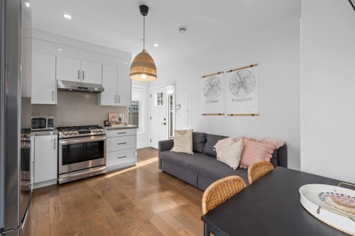 2252 Grant Street, Vancouver, BC 