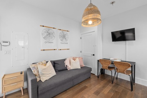 2252 Grant Street, Vancouver, BC 