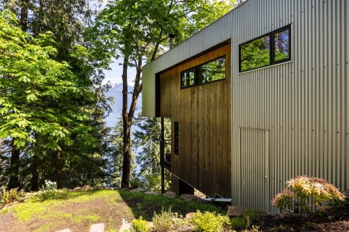 1283 Park Road  Bowen Island, BC V0N 1G1