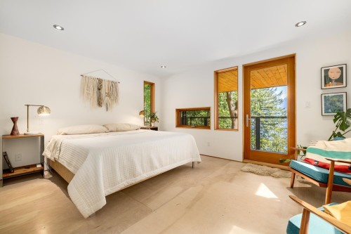 1283 Park Road, Bowen Island, BC 