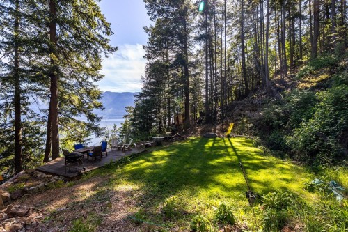 1283 Park Road, Bowen Island, BC 