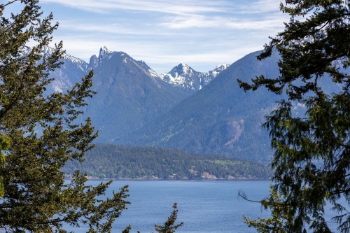 1283 Park Road, Bowen Island, BC 