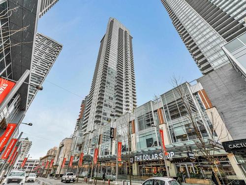 2701-4670 Assembly Way  Burnaby, BC V5H 0H3