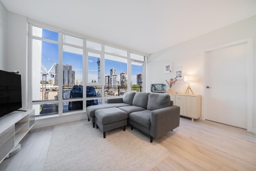 305-2085 Skyline Court, Burnaby, BC 