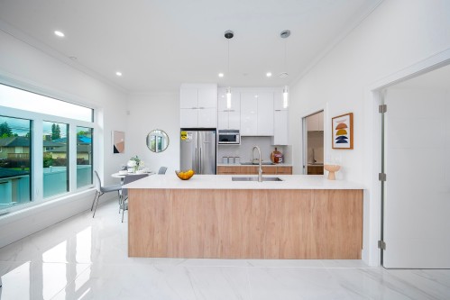 550 64Th Avenue W, Vancouver, BC 