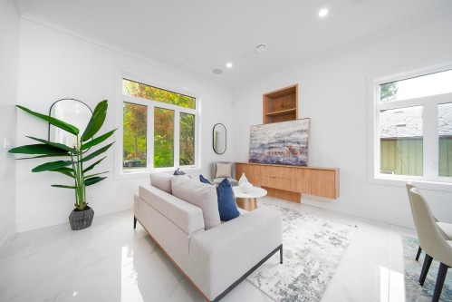 550 64Th Avenue W, Vancouver, BC 