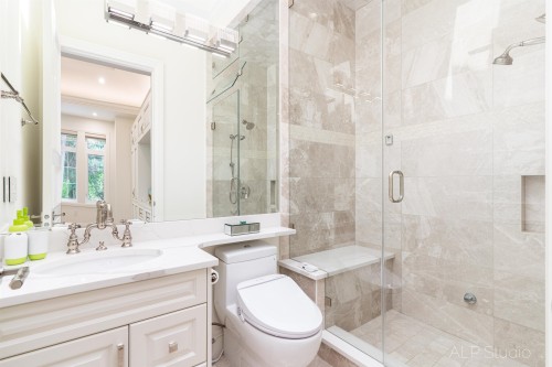 6038 Marguerite Street, Vancouver, BC 