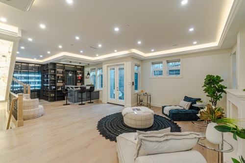 6038 Marguerite Street, Vancouver, BC 