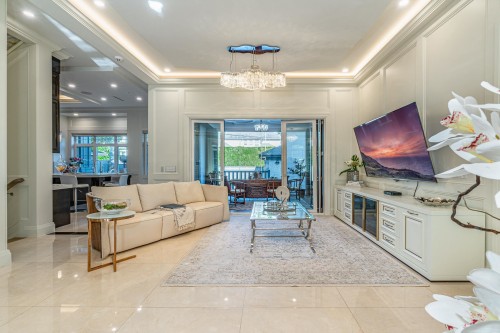 6038 Marguerite Street, Vancouver, BC 