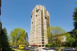 301-6540 Burlington Avenue  Burnaby, BC V5H 4G3