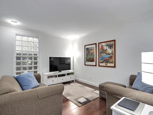 6590 Nelson Avenue, West Vancouver, BC 