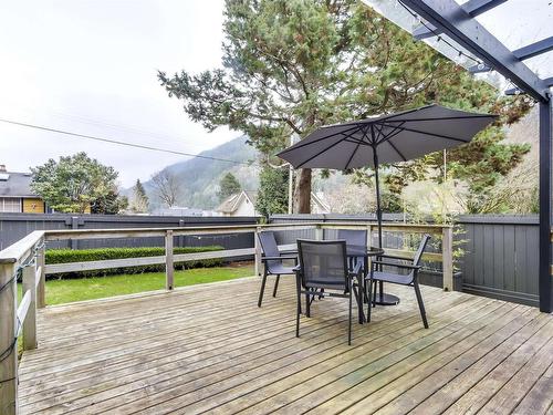 6590 Nelson Avenue, West Vancouver, BC 