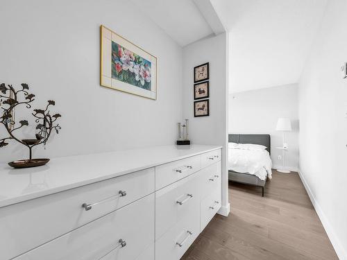 1802-1408 Strathmore Mews, Vancouver, BC 