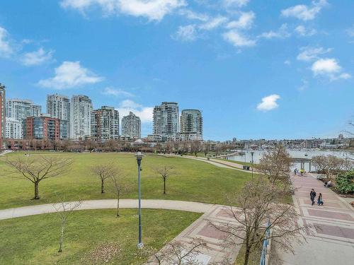 1802-1408 Strathmore Mews, Vancouver, BC 