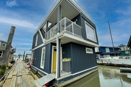 6W2-8191 River Road  Richmond, BC V6X 1X8