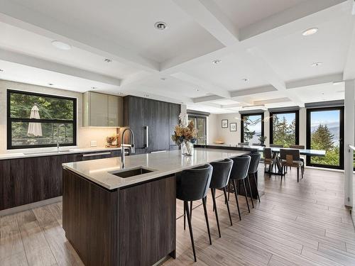 445 Mountain Drive, Lions Bay, BC 