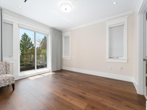 1260 Kings Avenue, West Vancouver, BC 