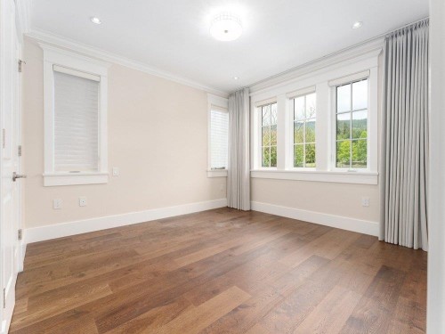 1260 Kings Avenue, West Vancouver, BC 