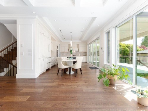 1260 Kings Avenue, West Vancouver, BC 