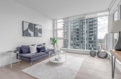 2104-660 Quayside Drive  New Westminster, BC V3M 0P1