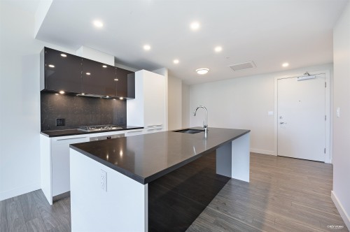 3906-6383 Mckay Avenue  Burnaby, BC V5H 0H8