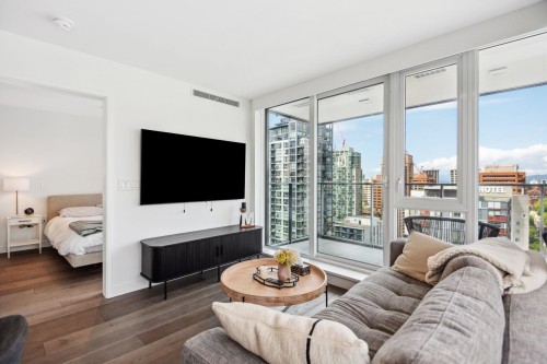 2002-1111 Richards Street, Vancouver, BC 