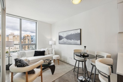 2203-1308 Hornby Street  Vancouver, BC V6Z 0C5