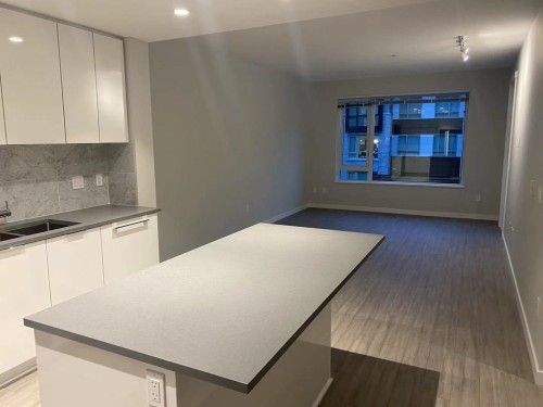 202-2651 Library Lane, North Vancouver, BC 