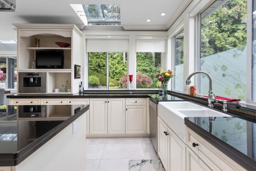 3027 Plateau Boulevard, Coquitlam, BC 